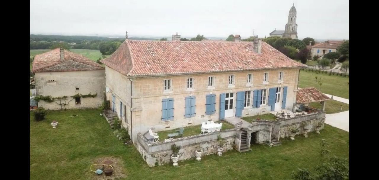 Le Moulin A Vent Bed & Breakfast Bertric-Burée Exterior photo